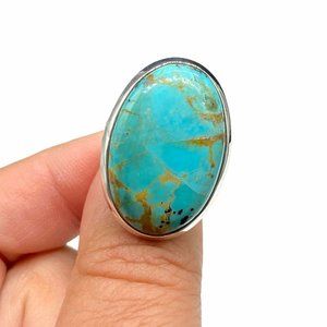 Kingman Turquoise Oval Cabochon Ring Sterling 7
